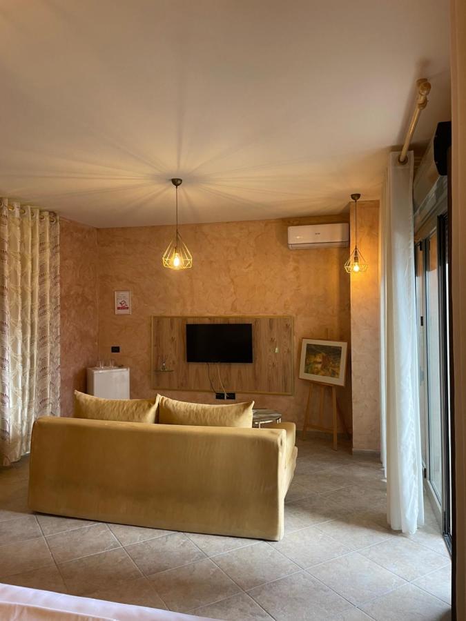 Matis Apartaments Tirana Exterior photo
